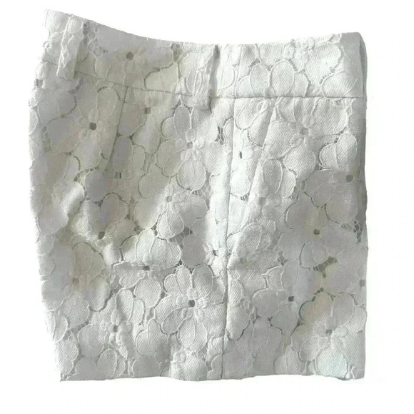 Diane von Furstenberg DVF White Lace Naples Shorts Size 2 - Picture 6 of 12